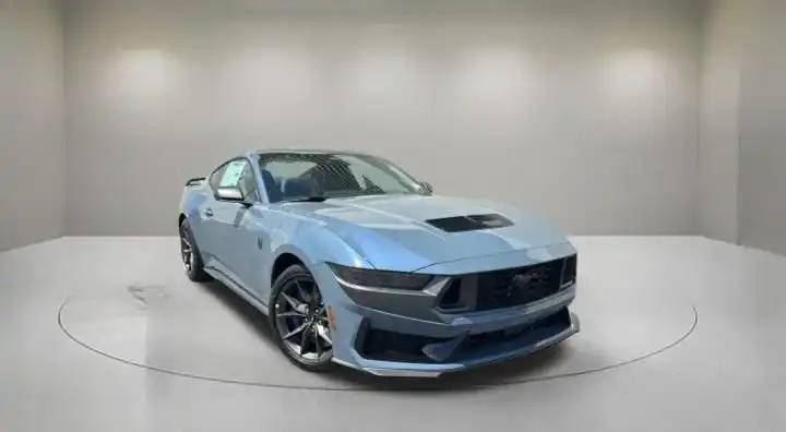 2026 Ford Mustang Dark Horse's photo