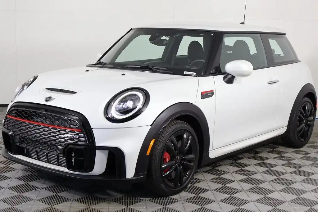 2024 MINI Hardtop John Cooper Works's photo