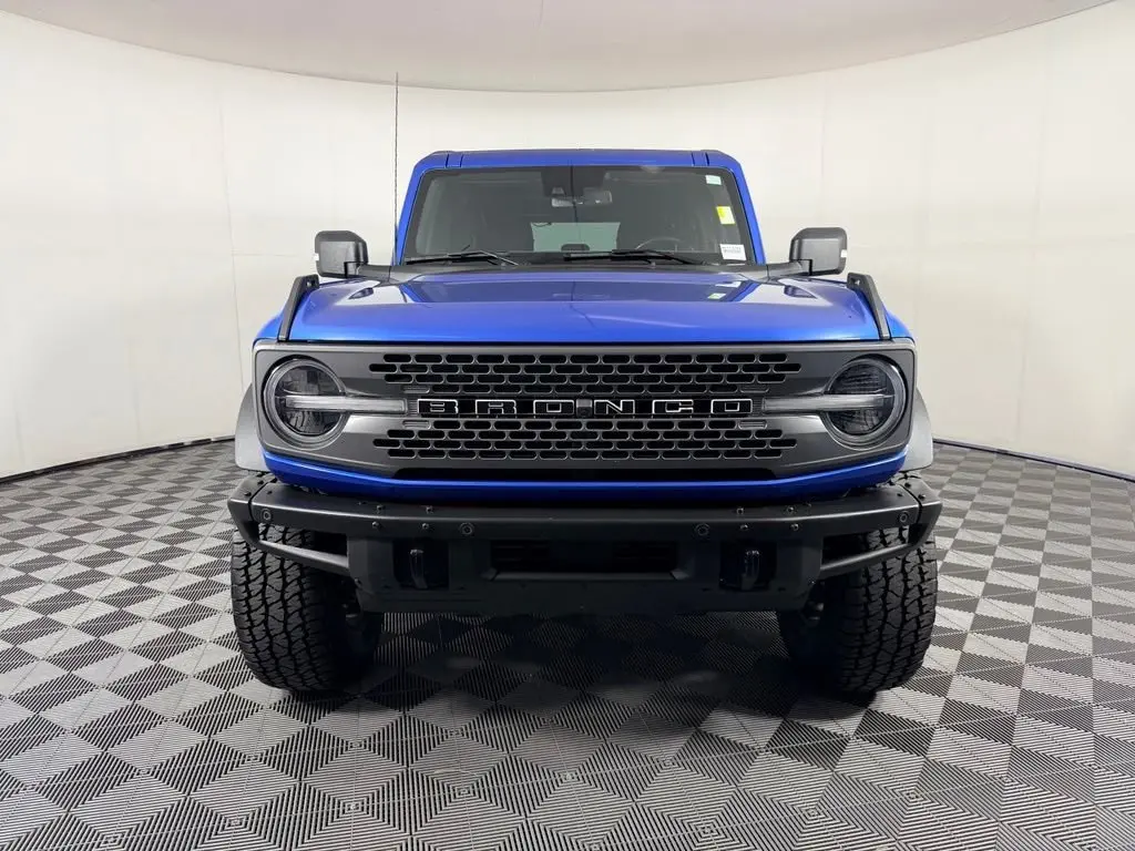 2021 Ford Bronco Badlands 4x4 photo 3