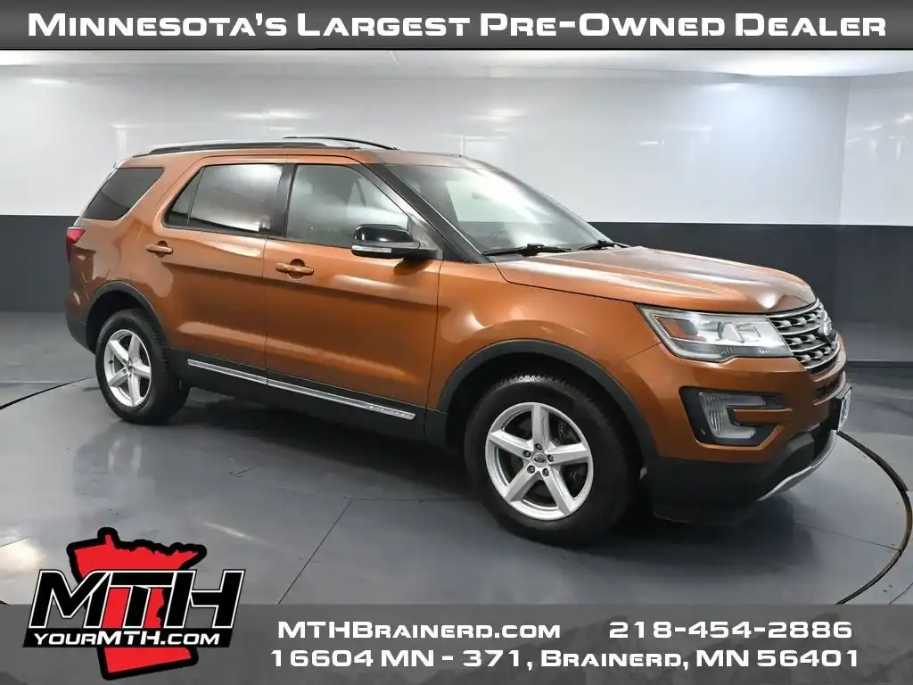 2017 Ford Explorer XLT 4WD's photo