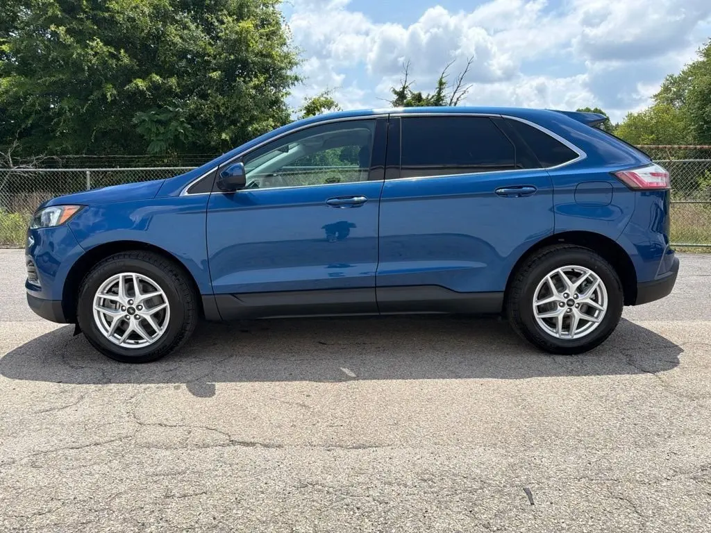 2024 Ford Edge SEL AWD photo 5