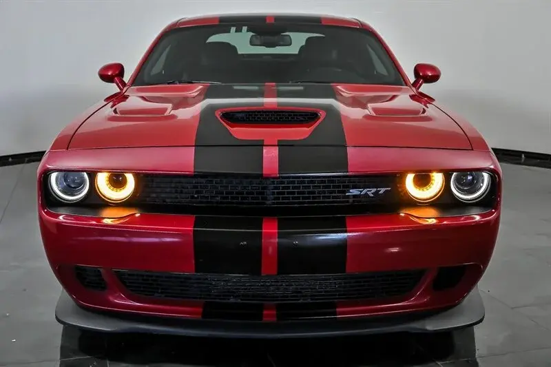 2017 Dodge Challenger SRT Hellcat photo 4