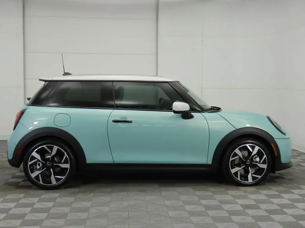 2026 MINI Hardtop Cooper S photo 5