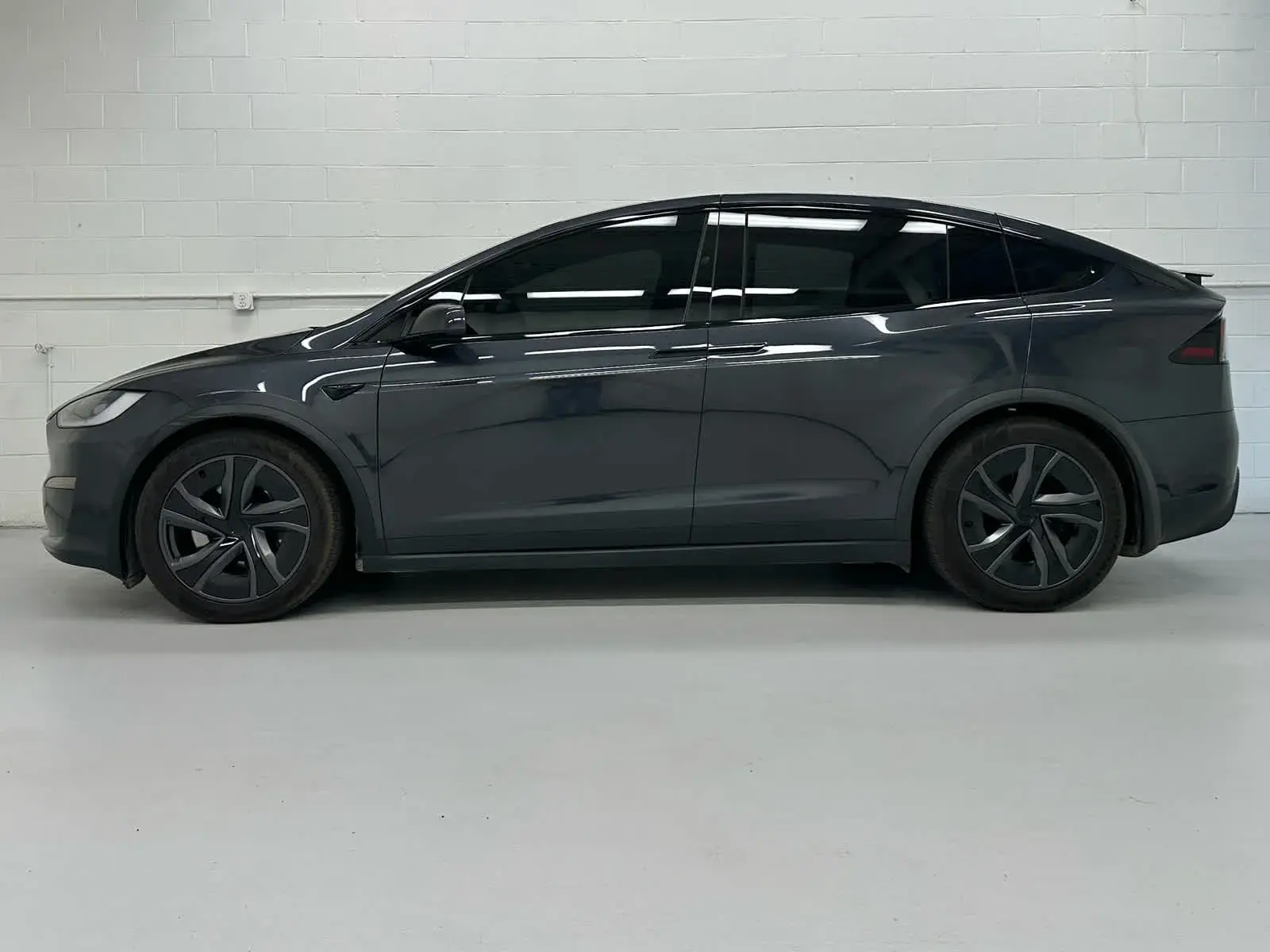 2026 Tesla Model X Long Range photo 3