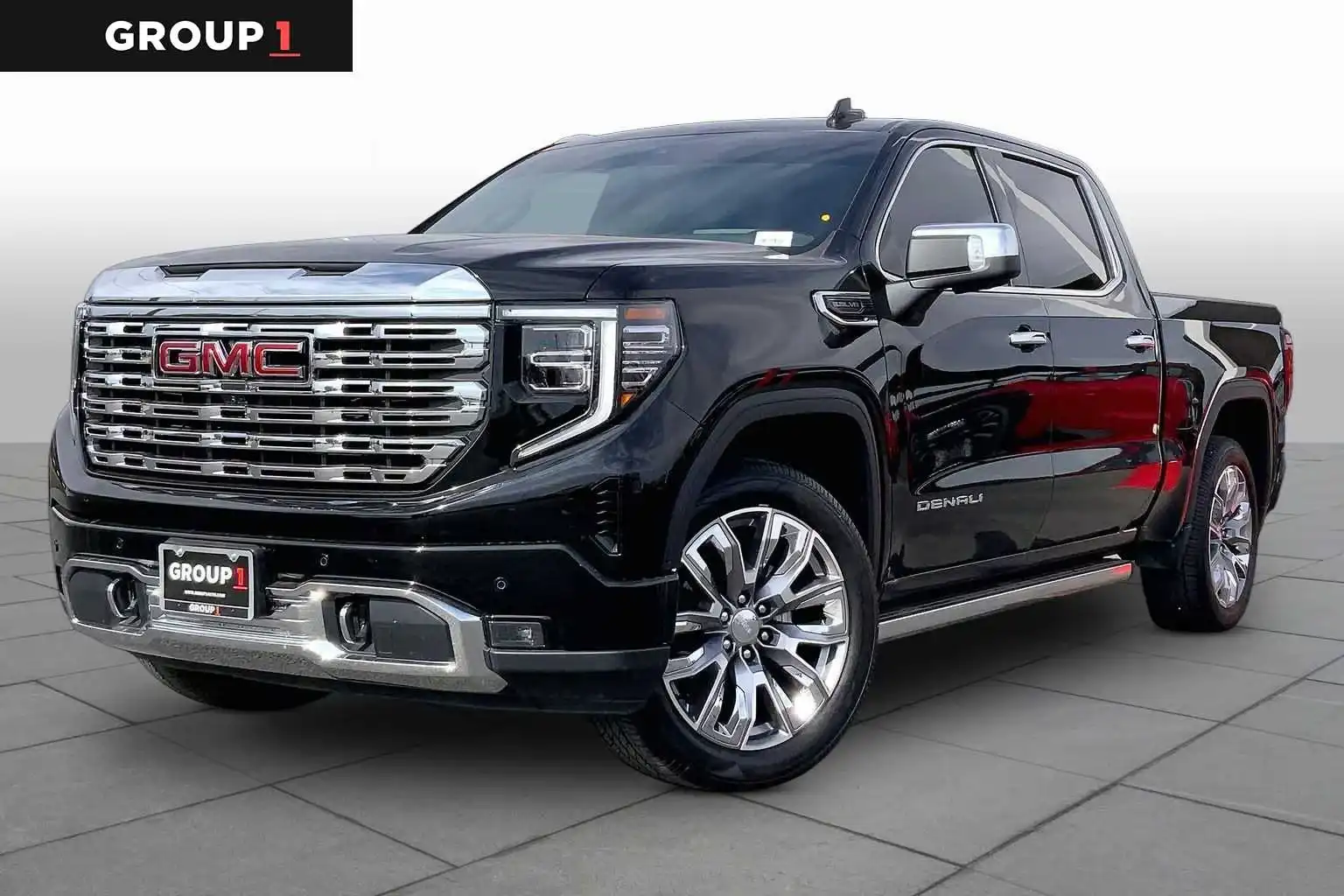 2024 GMC Sierra 4WD Crew Cab Short Box Denali's photo