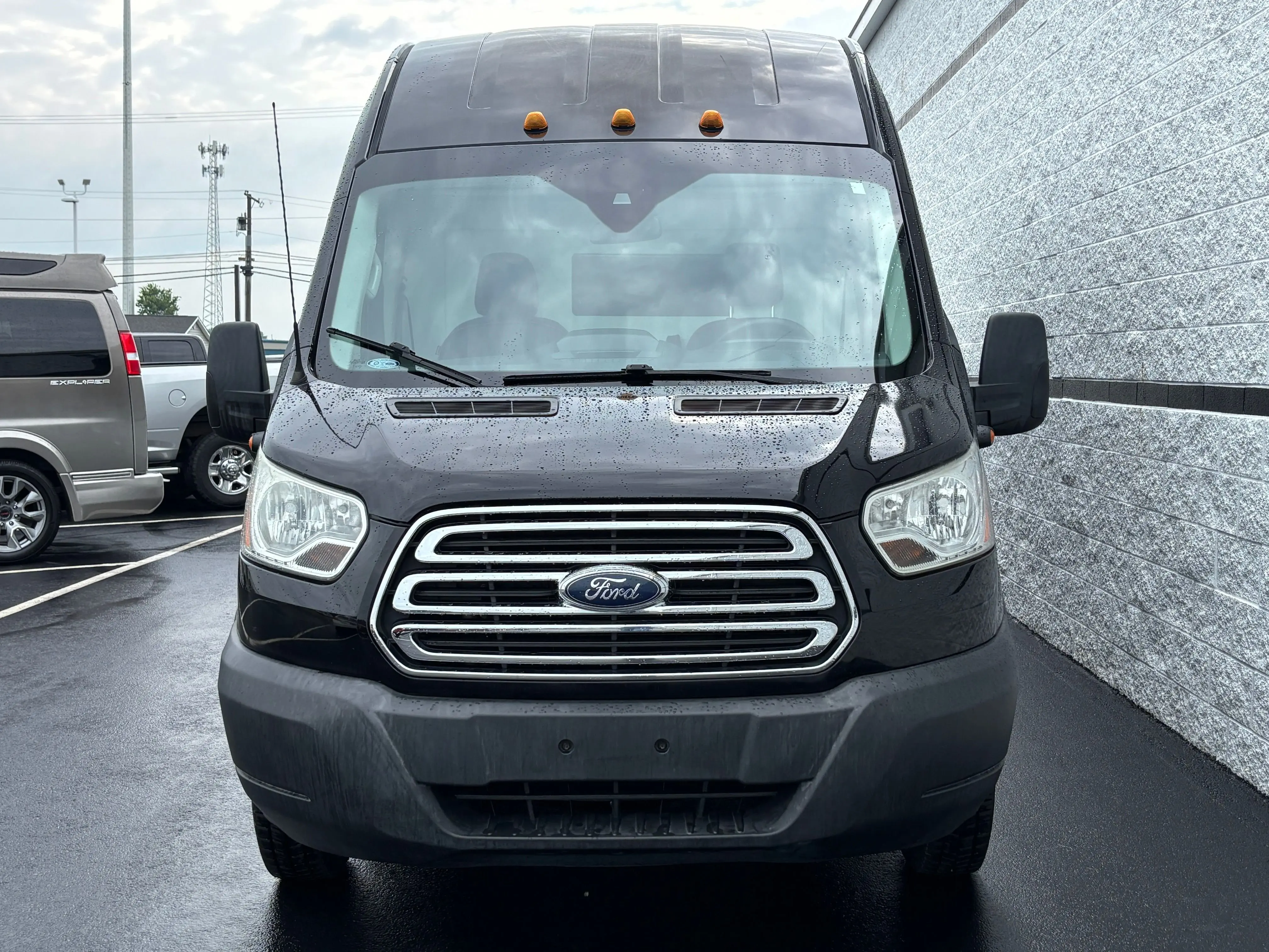 2017 Ford Transit undefined photo 5