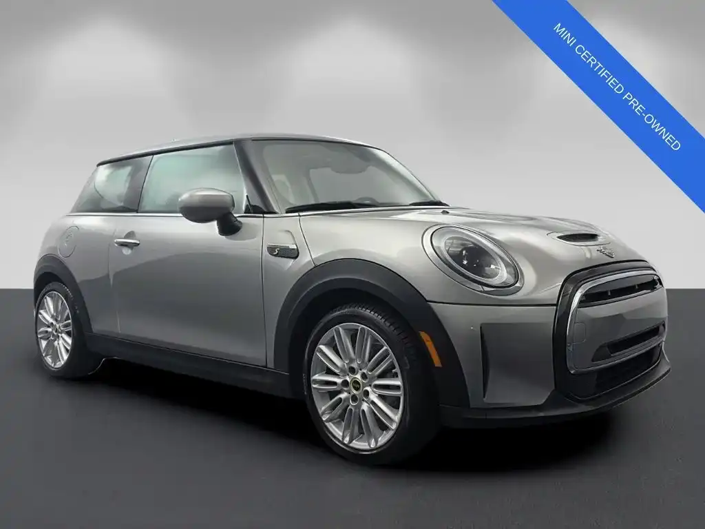 2024 MINI Hardtop Cooper SE's photo