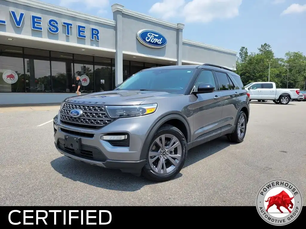 2022 Ford Explorer XLT RWD's photo