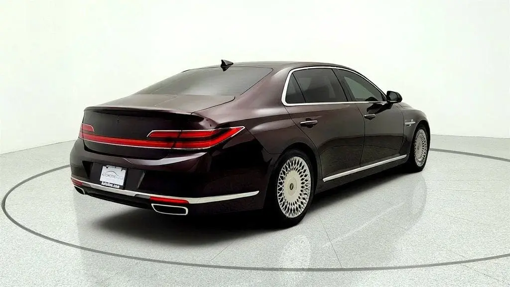 2020 Genesis G90 5.0 Ultimate AWD photo 5