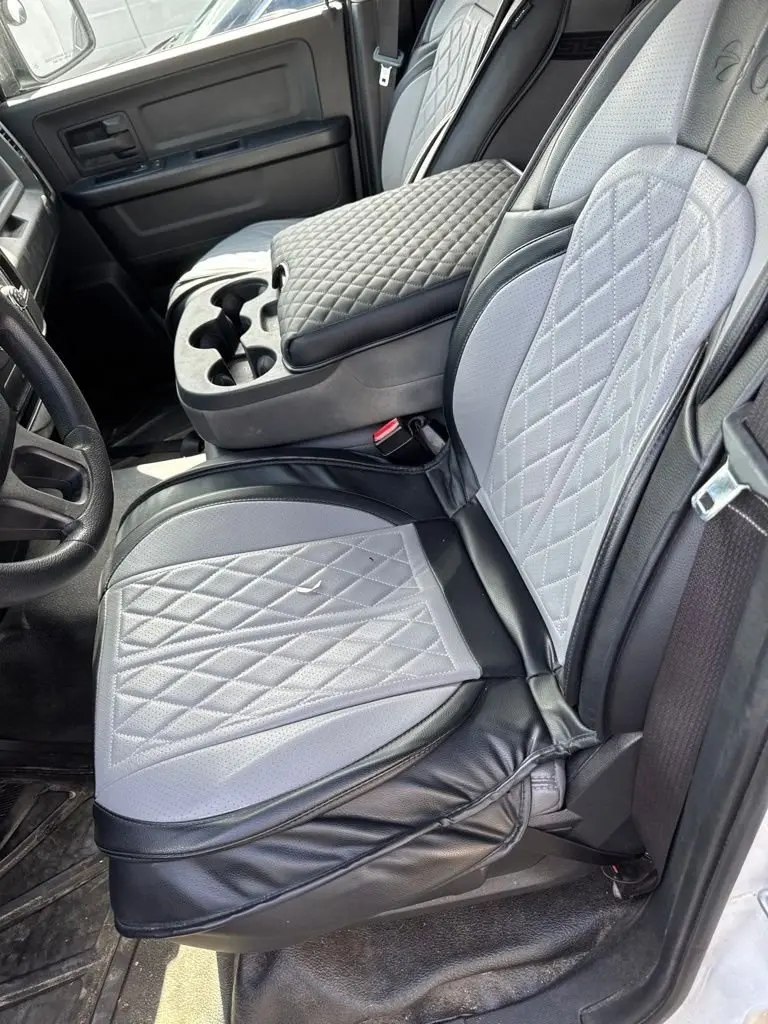 2015 RAM 1500 Tradesman Quad Cab photo 5