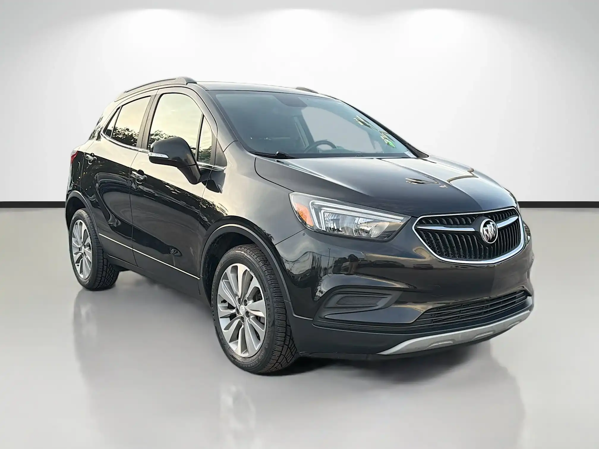 2019 Buick Encore Preferred's photo