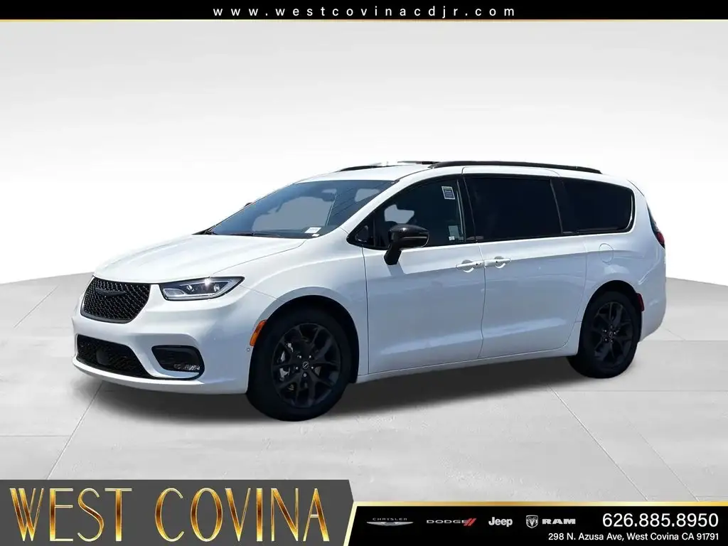 2026 Chrysler Pacifica Select photo 1