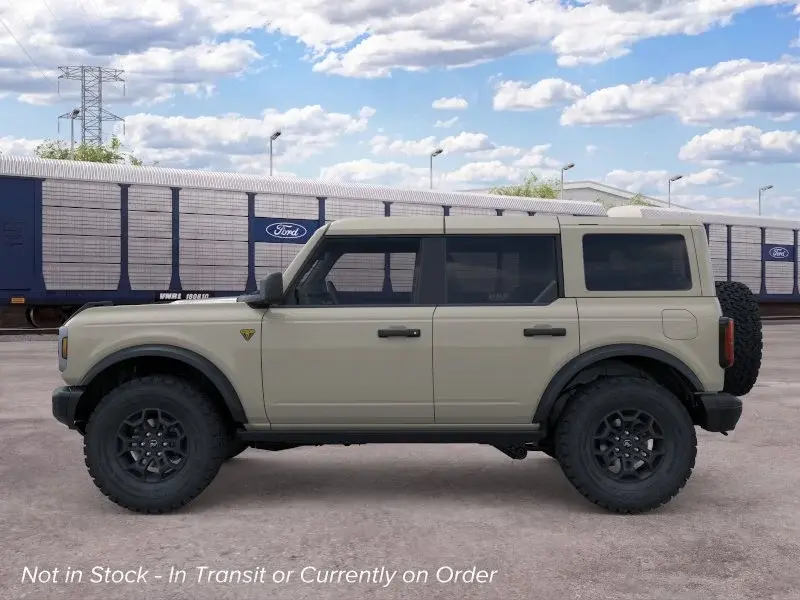 2026 Ford Bronco Badlands 4x4 photo 4