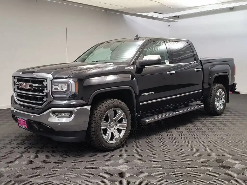 2018 GMC Sierra 4WD Crew Cab Standard Box SLT's photo