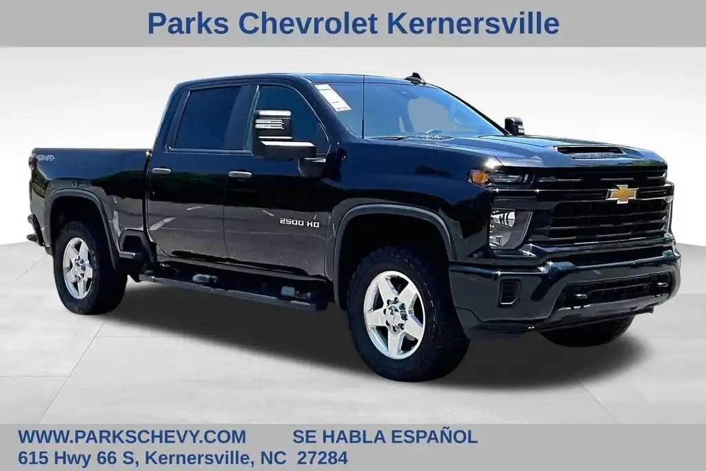 2024 Chevrolet Silverado HD Custom 4WD Crew Cab Standard Box's photo