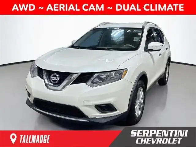 2015 Nissan Rogue SV FWD's photo