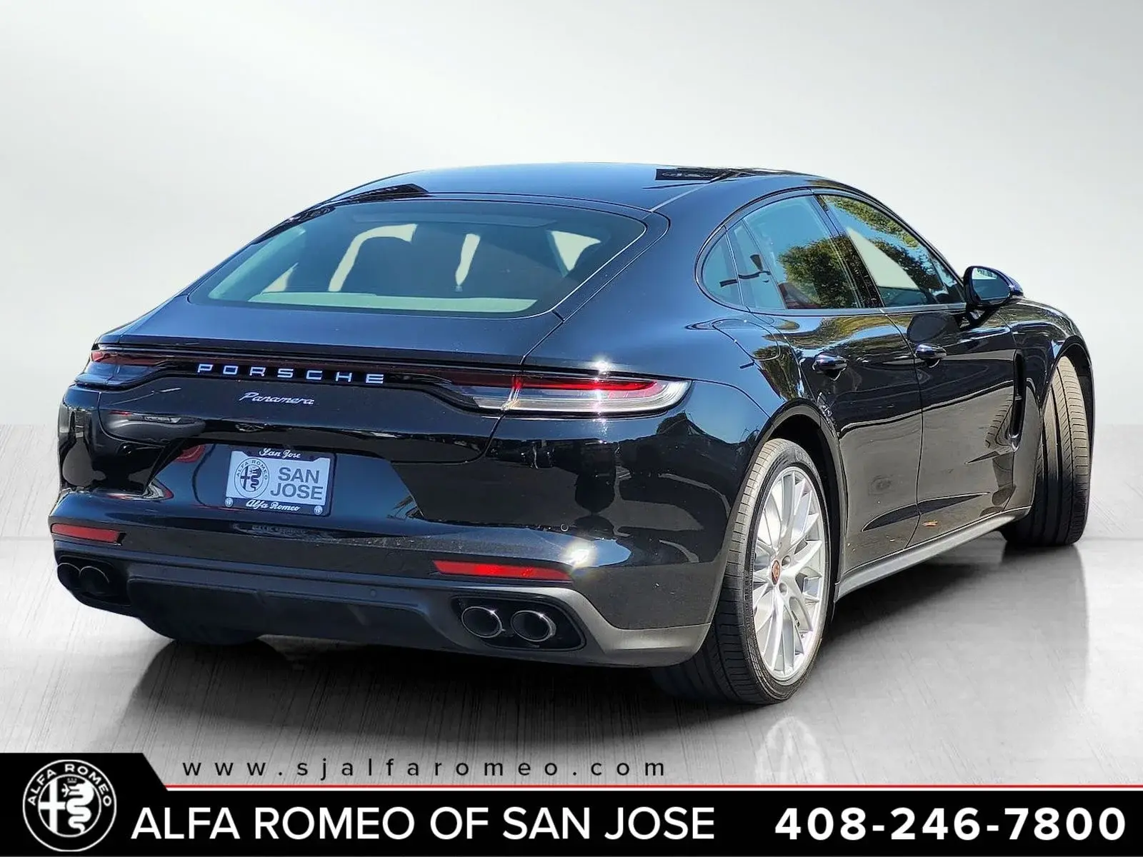 2021 Porsche Panamera 4 photo 3