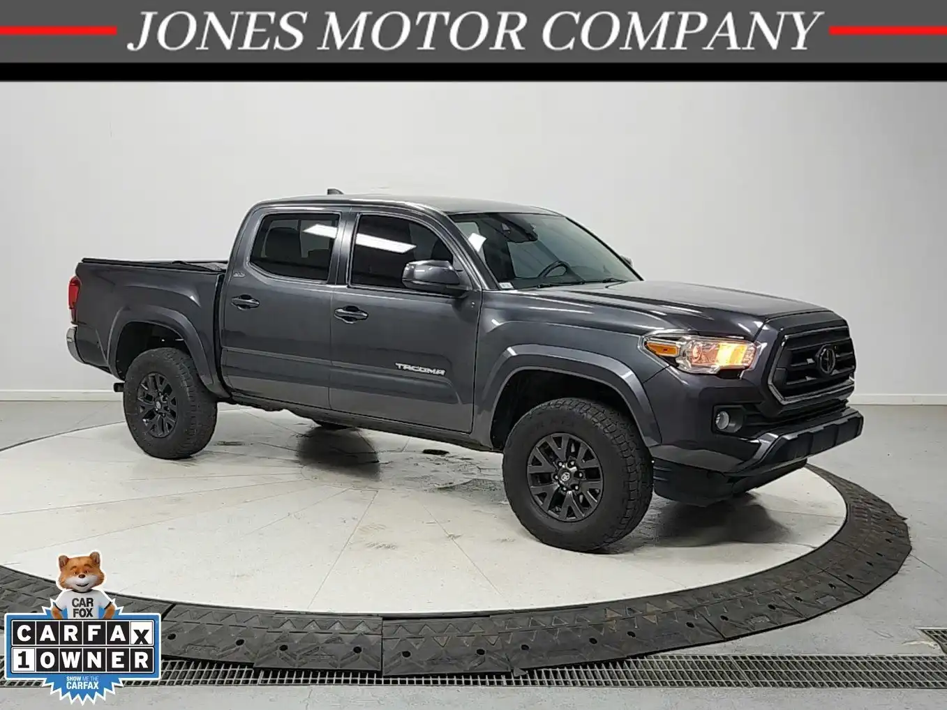 2020 Toyota Tacoma SR5 Double Cab 2WD V6 Auto Short Bed's photo