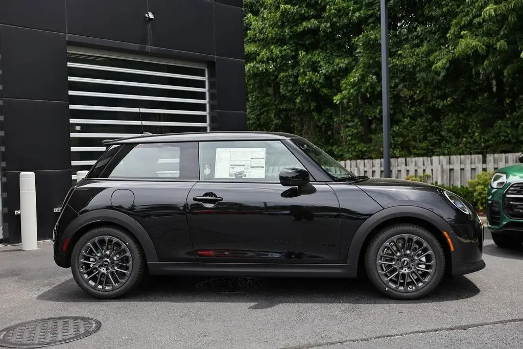 2026 MINI Hardtop Cooper S photo 4