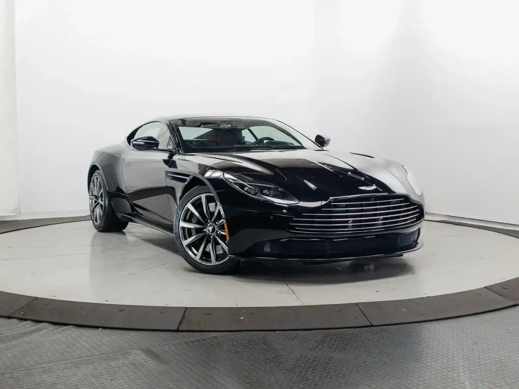 2019 Aston Martin DB11 V8 Coupe photo 1