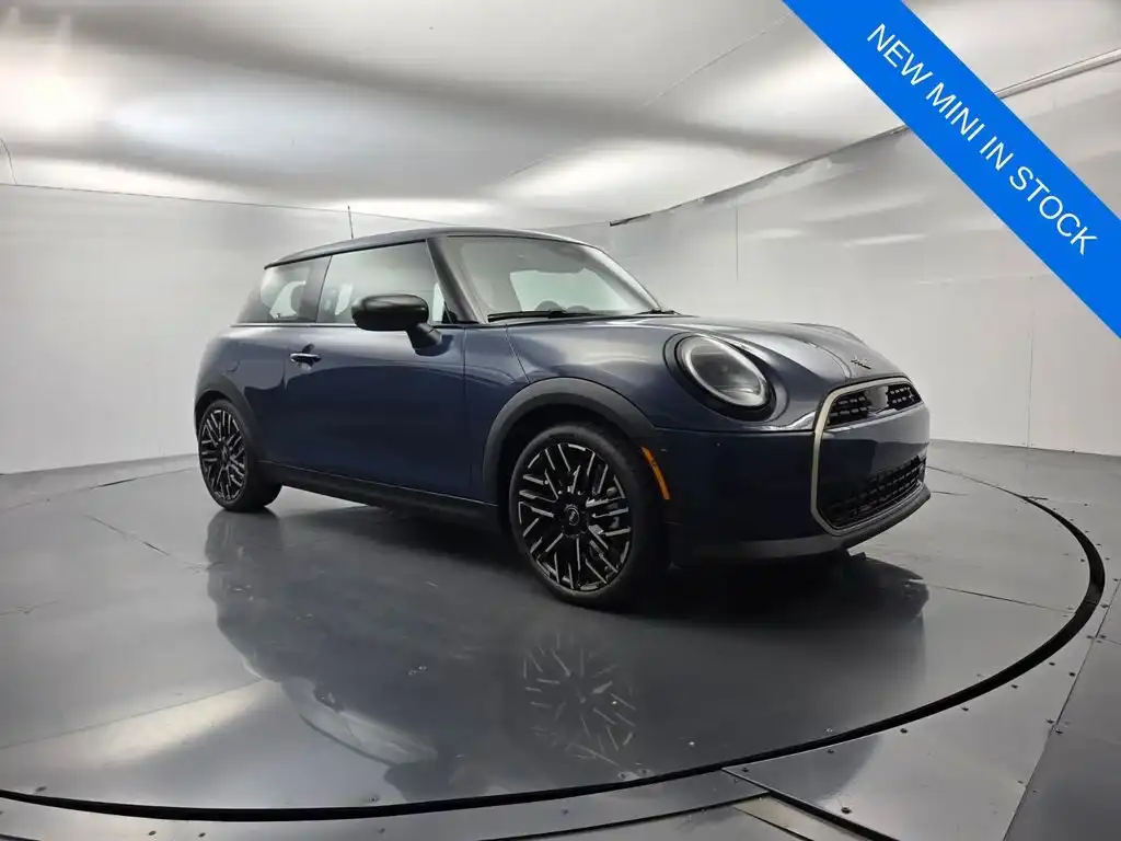 2026 MINI Hardtop Cooper S Signature's photo