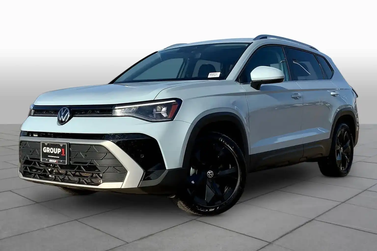 2025 Volkswagen Taos 1.5T SE's photo