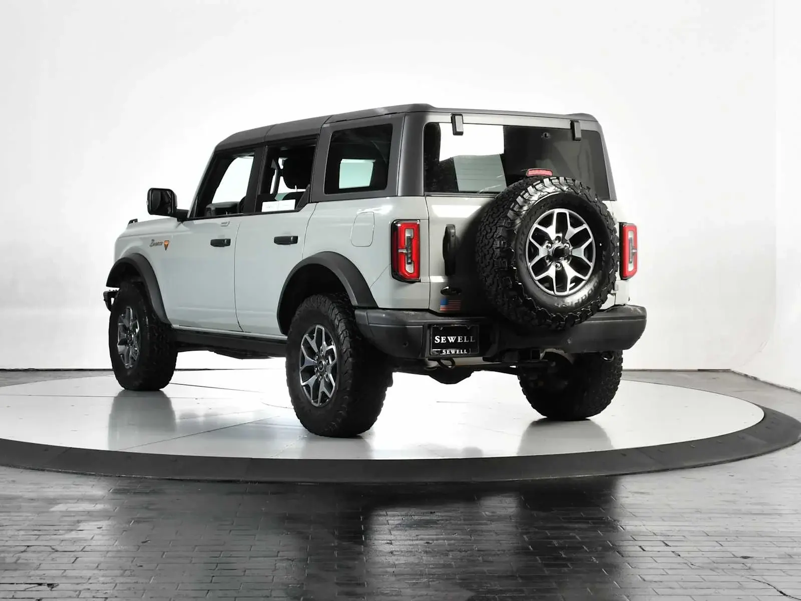 2022 Ford Bronco Badlands 4x4 photo 4