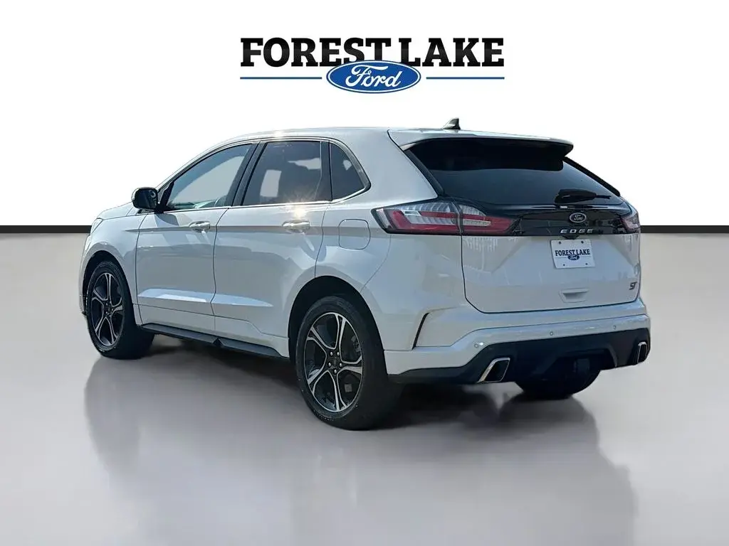 2023 Ford Edge ST AWD photo 5