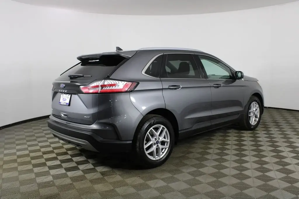 2021 Ford Edge SEL AWD photo 5