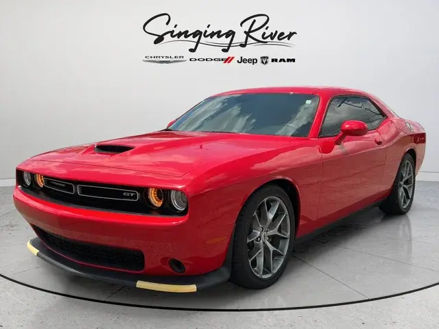 2023 Dodge Challenger GT Auto photo 3
