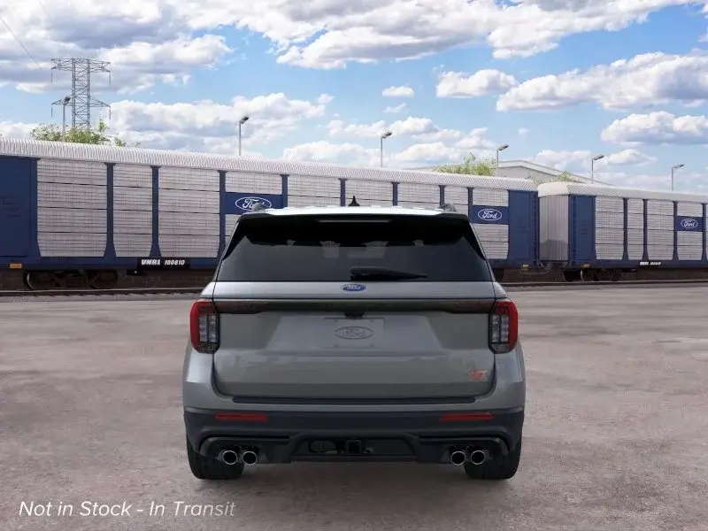 2026 Ford Explorer ST photo 5