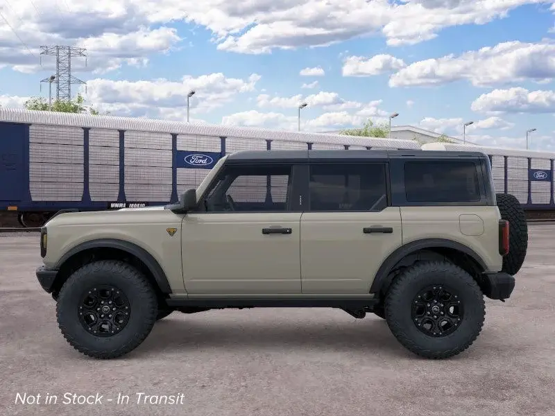 2026 Ford Bronco Badlands 4x4 photo 4