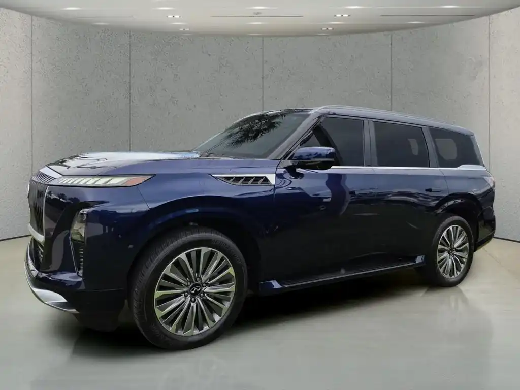 2025 INFINITI QX80 Sensory 4WD's photo