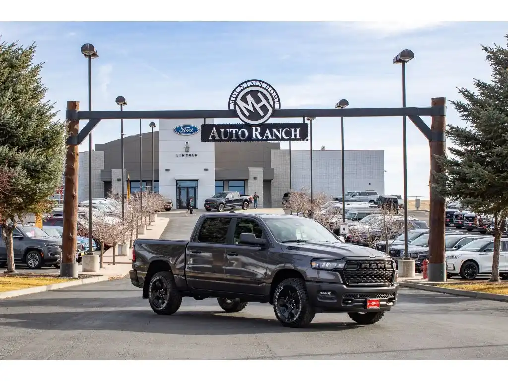 2026 RAM 1500 Warlock 4x4 Crew Cab 5'7's photo