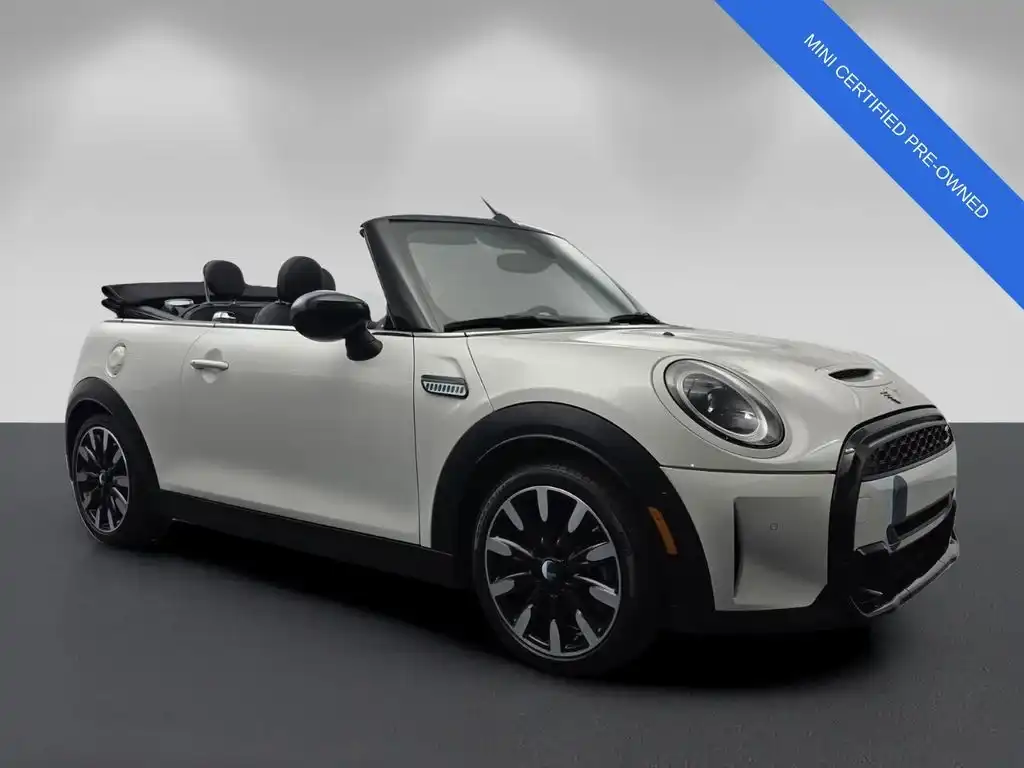 2024 MINI Convertible Cooper S's photo