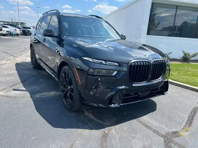 2026 BMW X7 xDrive40i's photo