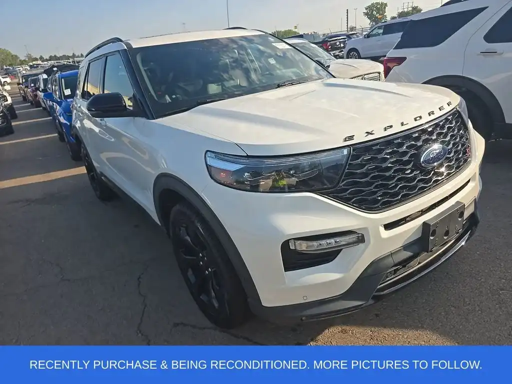 2022 Ford Explorer ST 4WD's photo