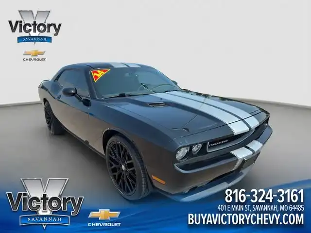 2014 Dodge Challenger SXT Plus's photo