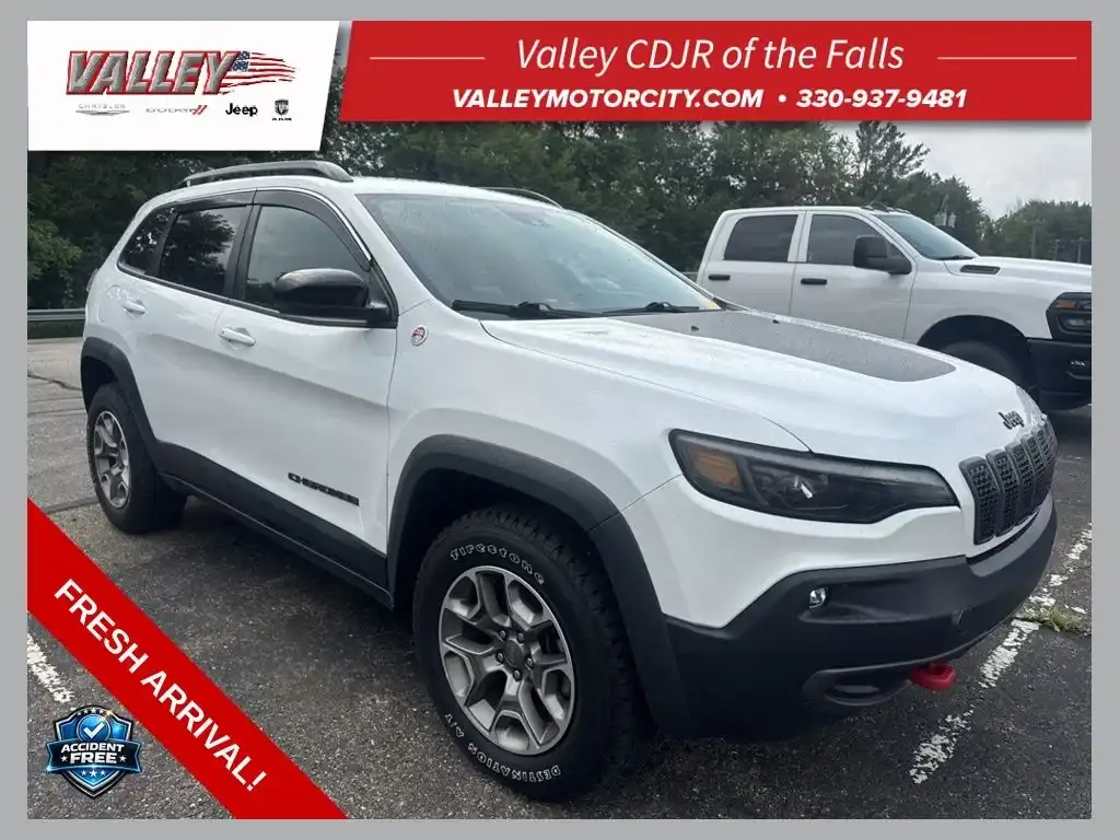 2023 Jeep Cherokee Trailhawk 4X4's photo