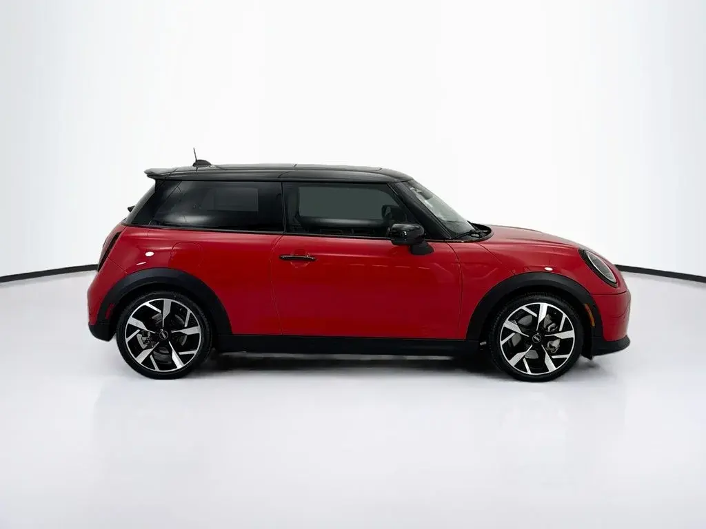 2025 MINI Hardtop Cooper S photo 5