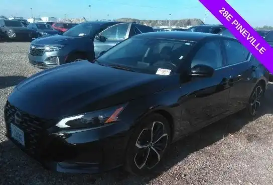 2024 Nissan Altima 2.5 SR's photo