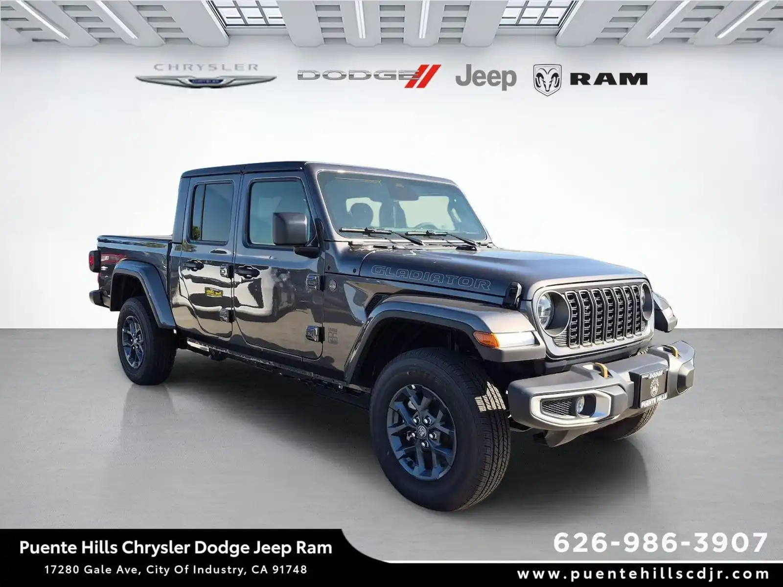 2026 Jeep Gladiator 85th Anniversary Edition Auto's photo