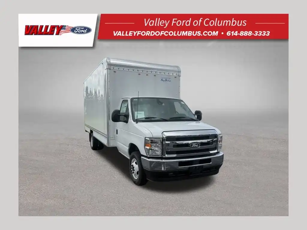 2027 Ford E-Series DRW E-450 Super Duty 176 in WB's photo