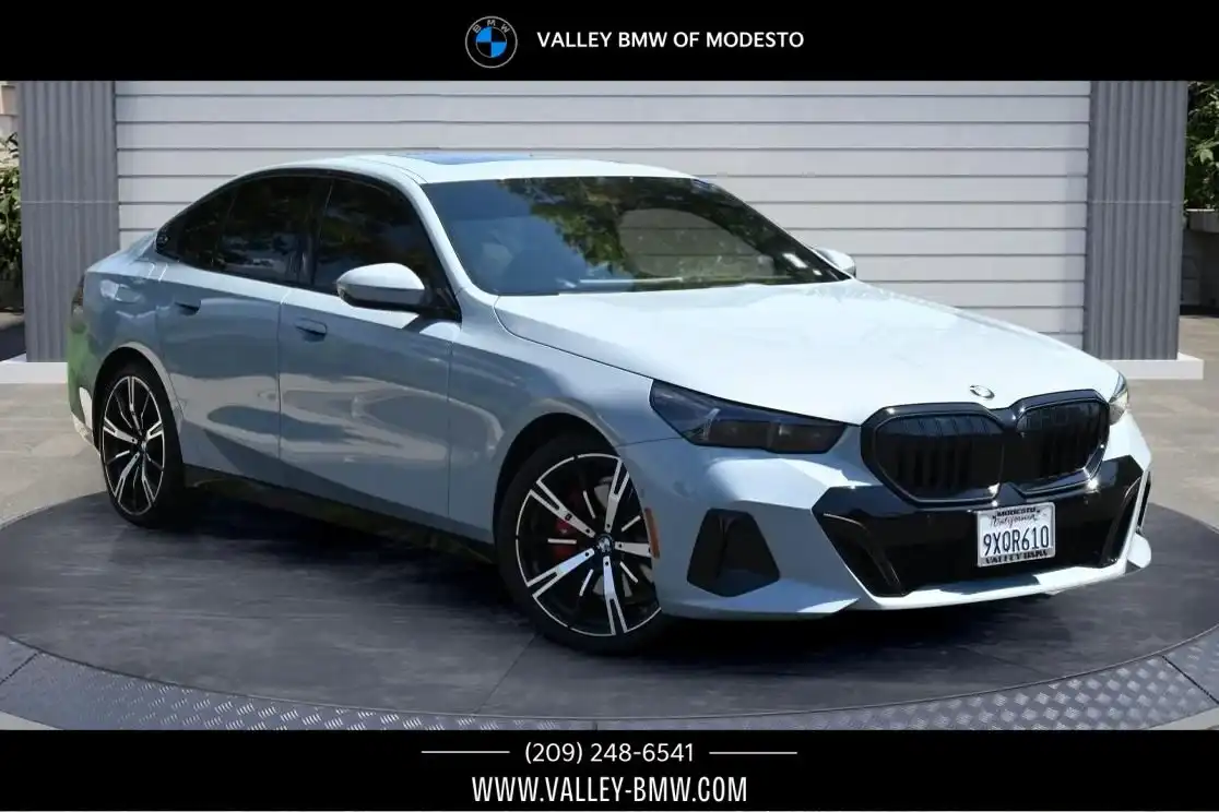 2026 BMW 5 Series 530i Sedan's photo