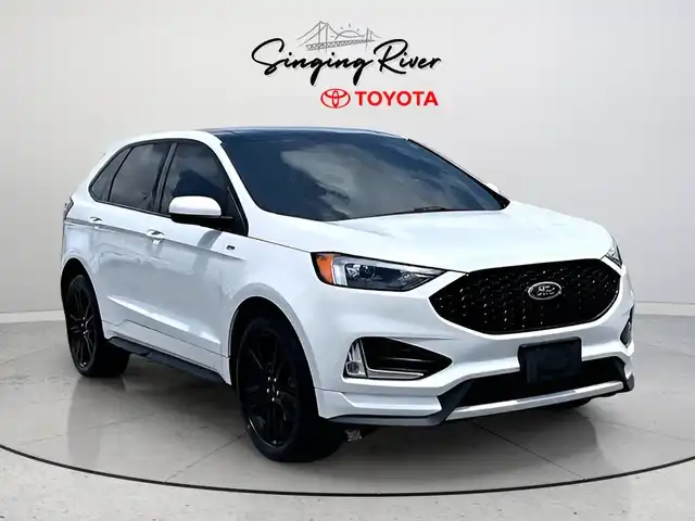 2024 Ford Edge ST-Line AWD's photo