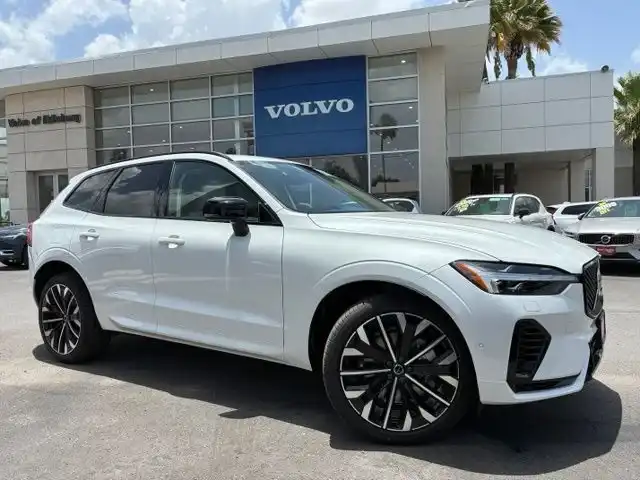2026 Volvo XC60 T8 Ultra Dark AWD's photo