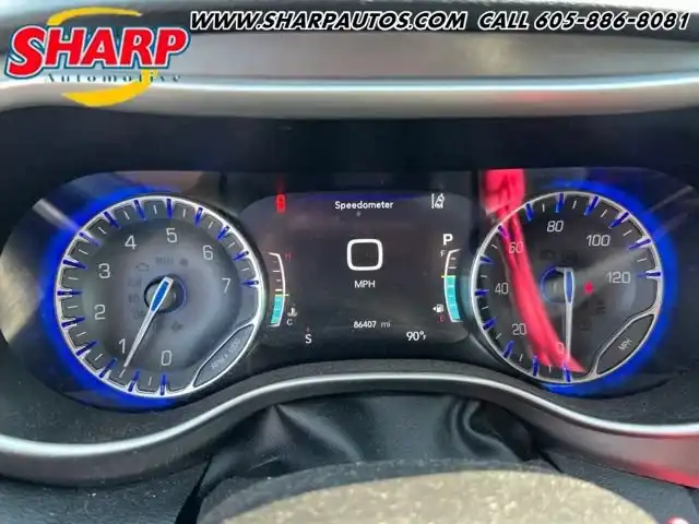 2020 Chrysler Pacifica Touring L Plus's photo