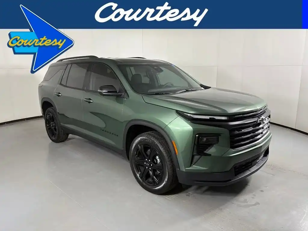 2027 Chevrolet Traverse LT FWD's photo
