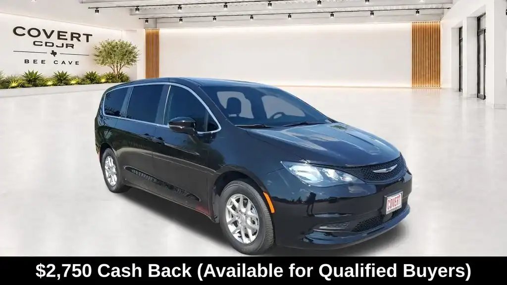 2026 Chrysler Voyager LX's photo