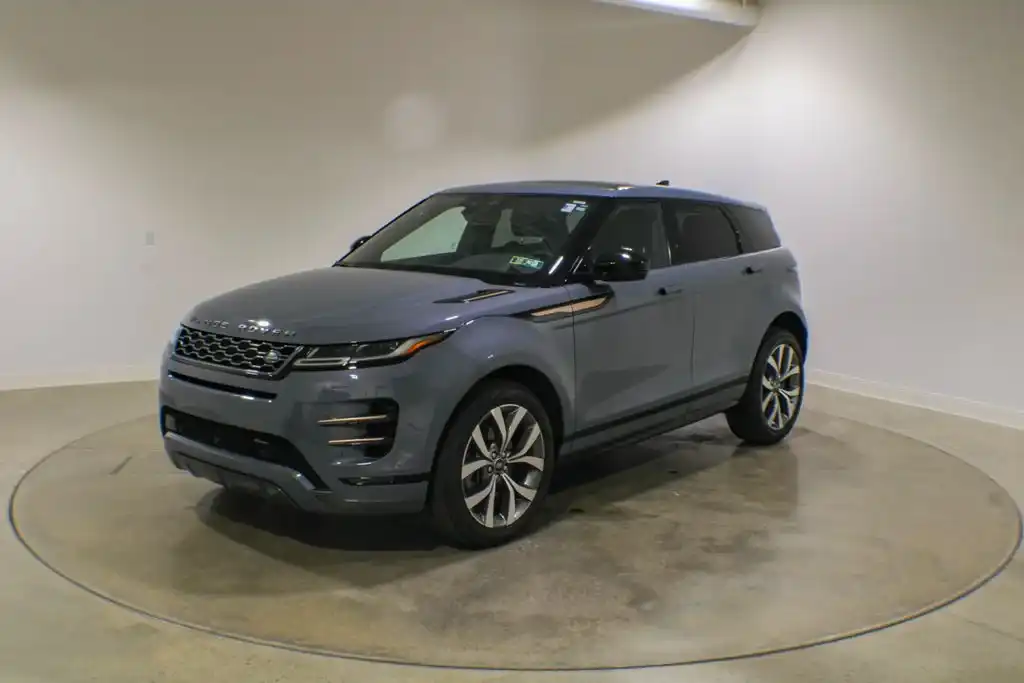 2023 Land Rover Range Rover Evoque R-Dynamic SE's photo